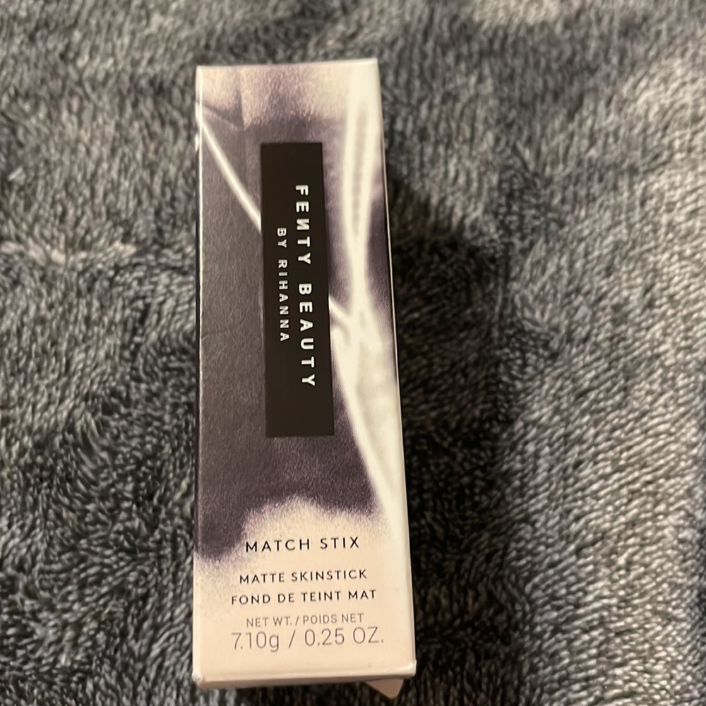 Fenty Truffle Match Stix Matte Contour Skinstick - Picture 3 of 6